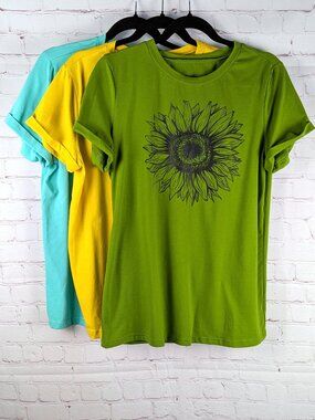 Set of 3 Colorful Sunflower Graphic T-Shirts M